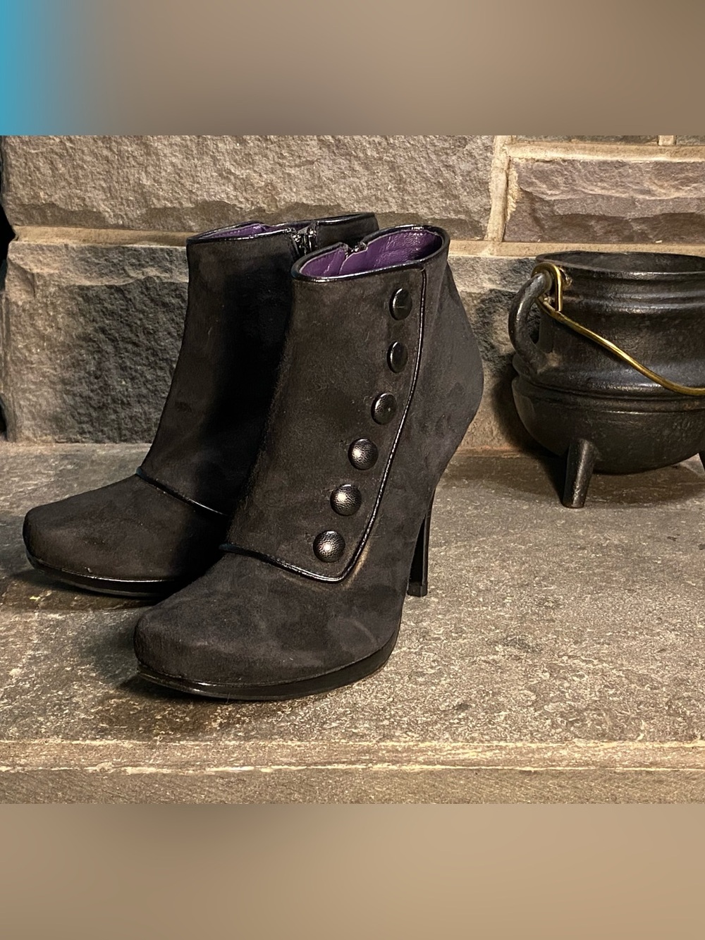 NIB SCHUH UK Victorian granny/witch boots,black suede,buttons,stacked heel, 8